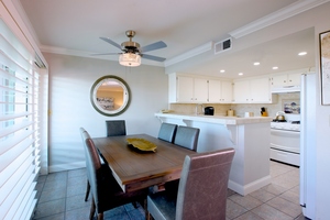 Luxury King-Queen-Sofa - Family Suite (Full View) Photo 4